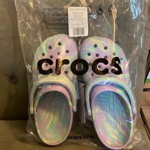 Crocs Children’s size J5 or Women’s size 7